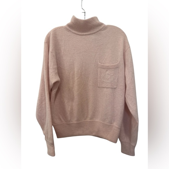 Liz Claiborne Sweaters - Vintage Liz Claiborne Pink Crewneck Sweater